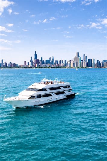 R&B Vs Hip Hop White Attire  Daytime Yacht Party (Chicago) Anita Dee II