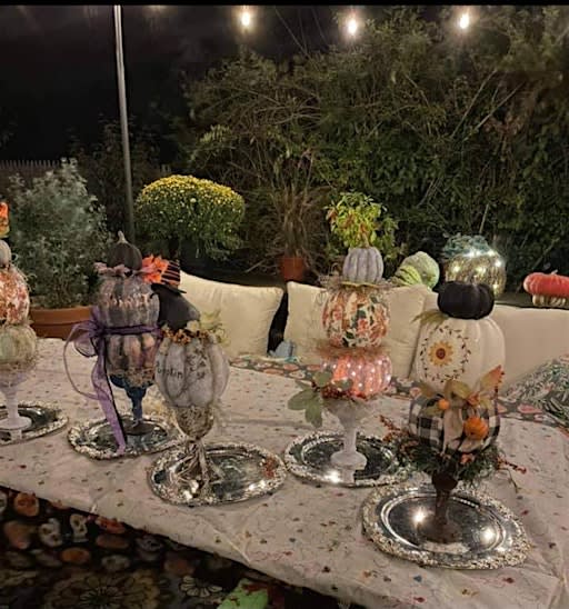 Pumpkin Decoupage at The Bloomin' Cottage!