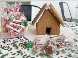 Gumdrops & Gingerbread: Holiday Workshop Class