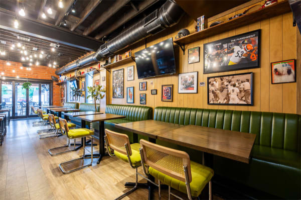 Homefield Iconic Sports Bar 