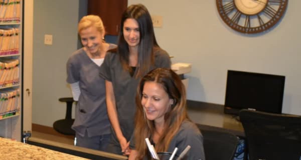 Avery Dental Group