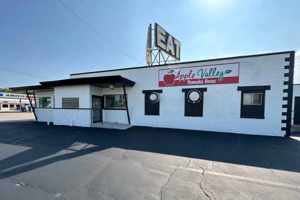 Apple Valley Pancake House Neenah