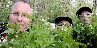 Joliet Eat the Neighborhood Foraging Walk: Route 66 Park