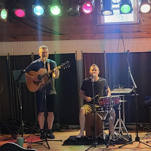 Free live music with Hoke & the Box at The Vineyard at Hershey