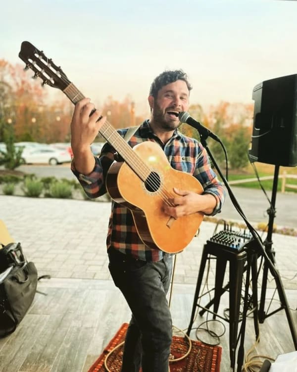 Friday Music by Alexander Peters