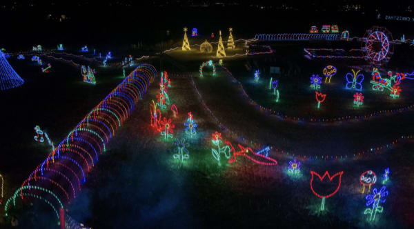 Trail of Lights (Christmas at Country Creek)