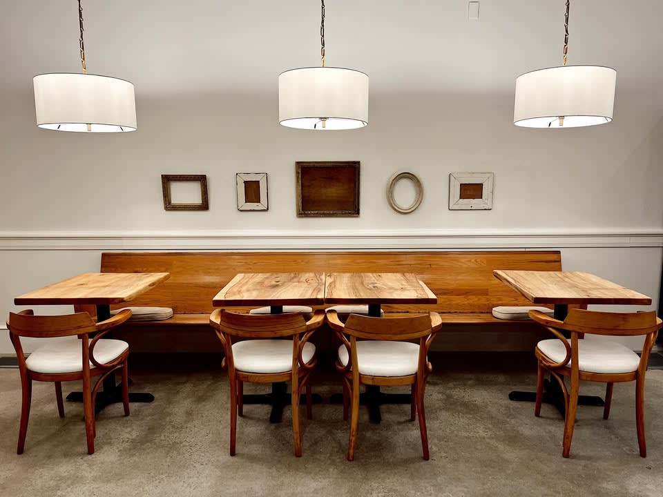 Emilie's Coffee House & Wine Bar