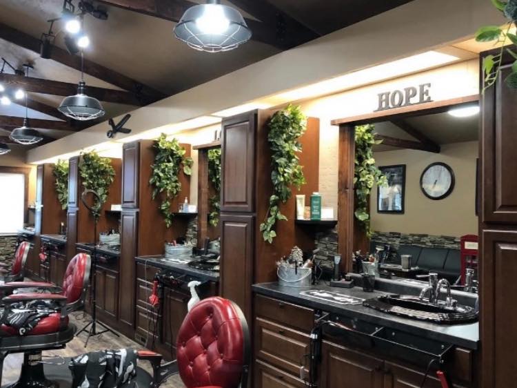 Deluxe Barber Shop of North Olmsted