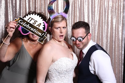 SnapAratzi Photo Booth