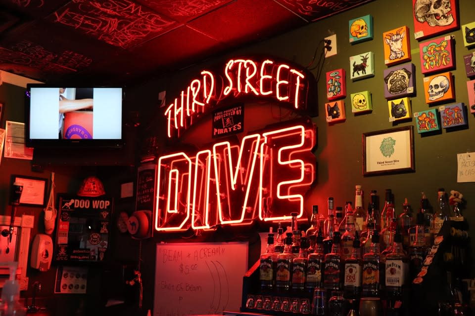 Third Street Dive