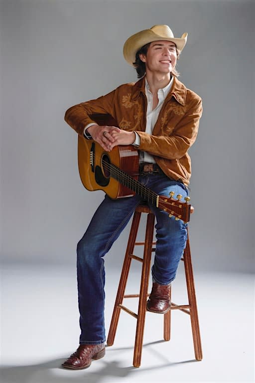 John Foster live at the Montgomery Turkey Trot Festival