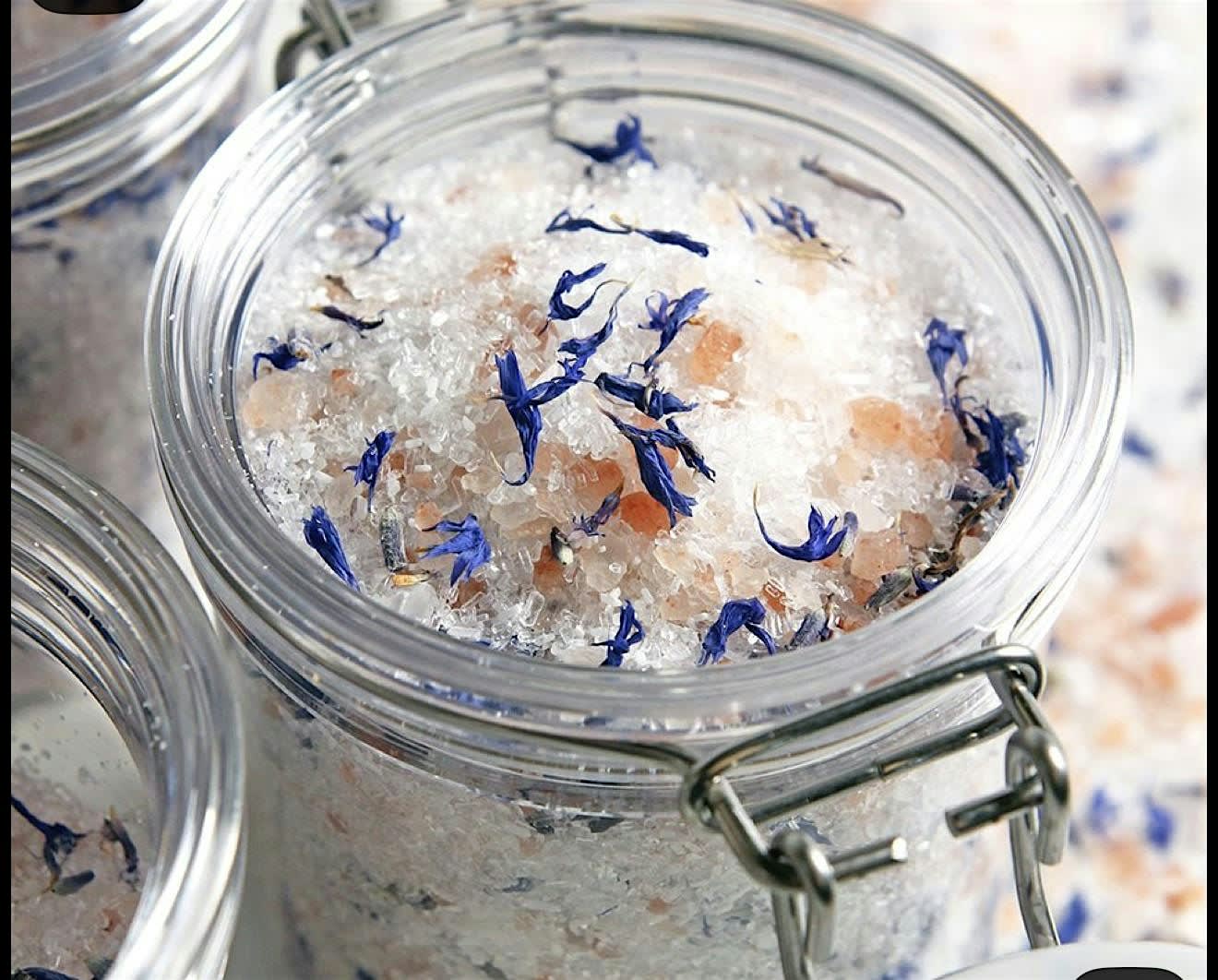 Summer Scent Bar DIY w/Holly!
