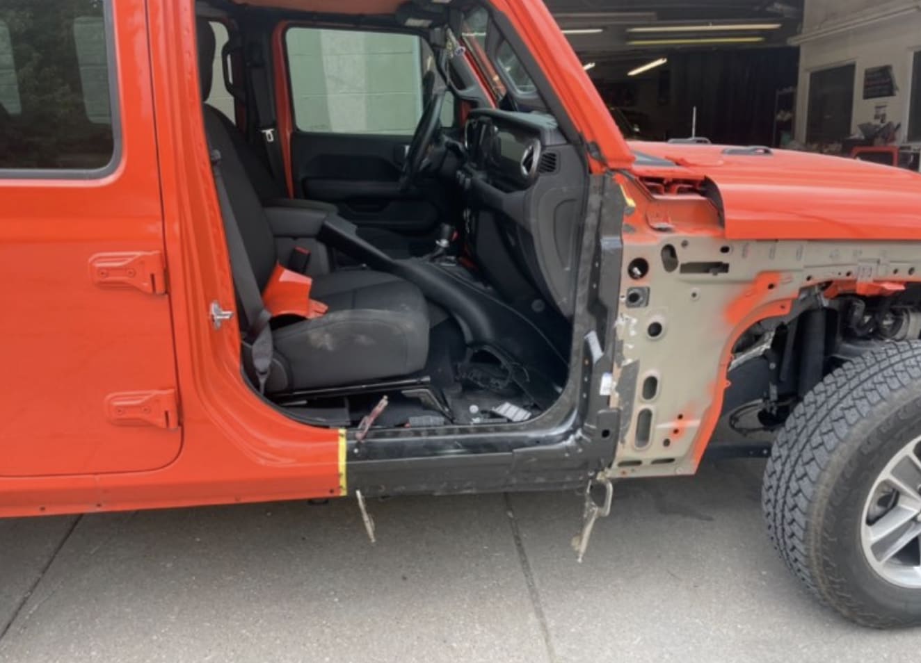  Hard In The Paint Body Shop