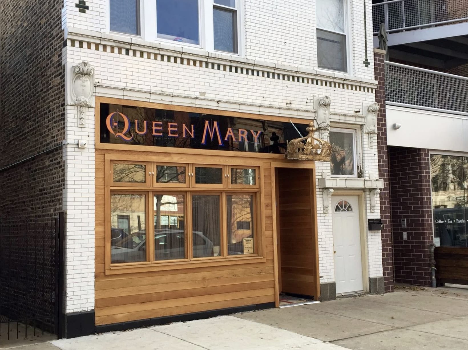 Queen Mary Tavern