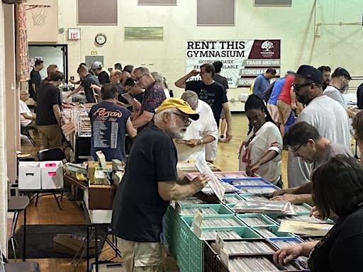 VINYL ROCKS! The Cleveland South Record Riot! Sunday November 1st