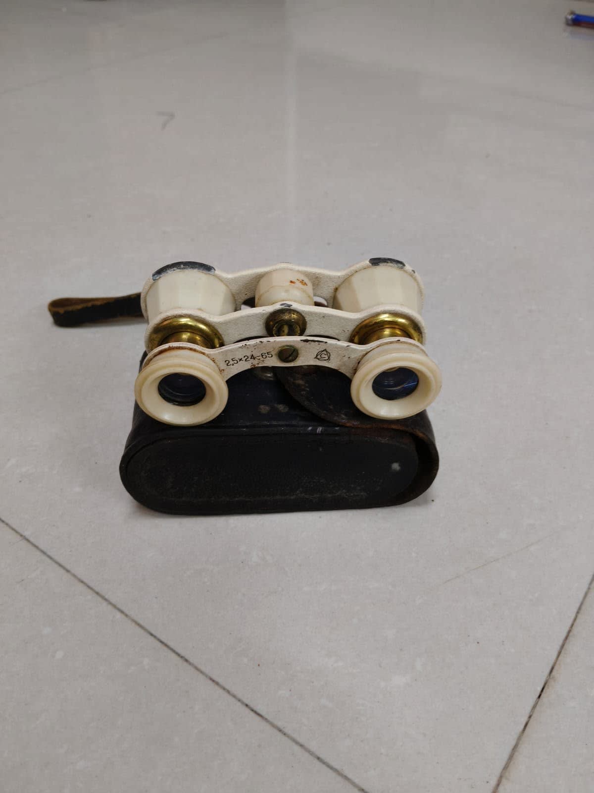 Vintage Pocket Binoculars, photo 1 of 3