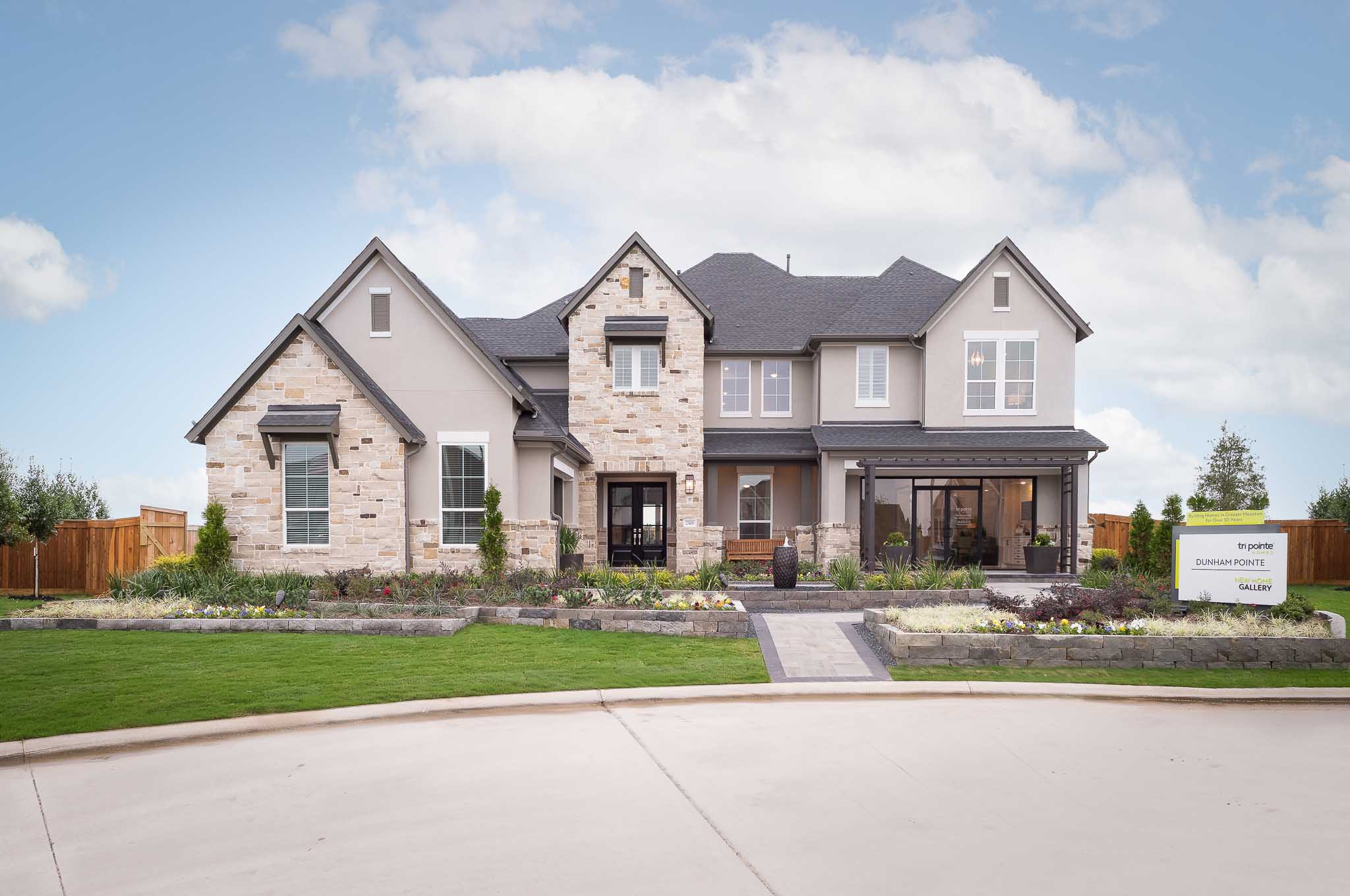 Dunham Pointe 80′ Community