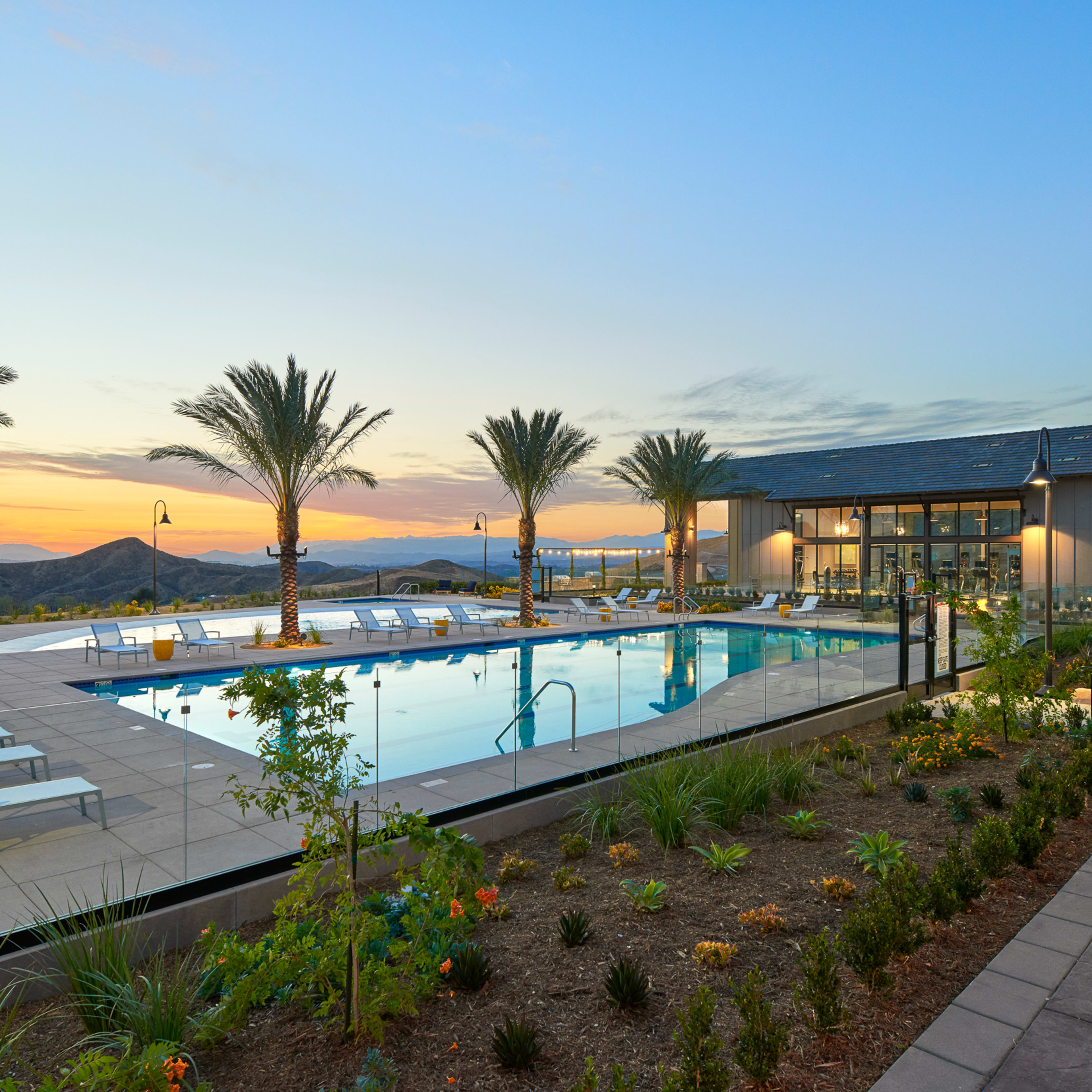 Trails, parks, pools and golden sunsets, every day at Skyline offers fresh ways to move, unwind, and enjoy the outdoors.