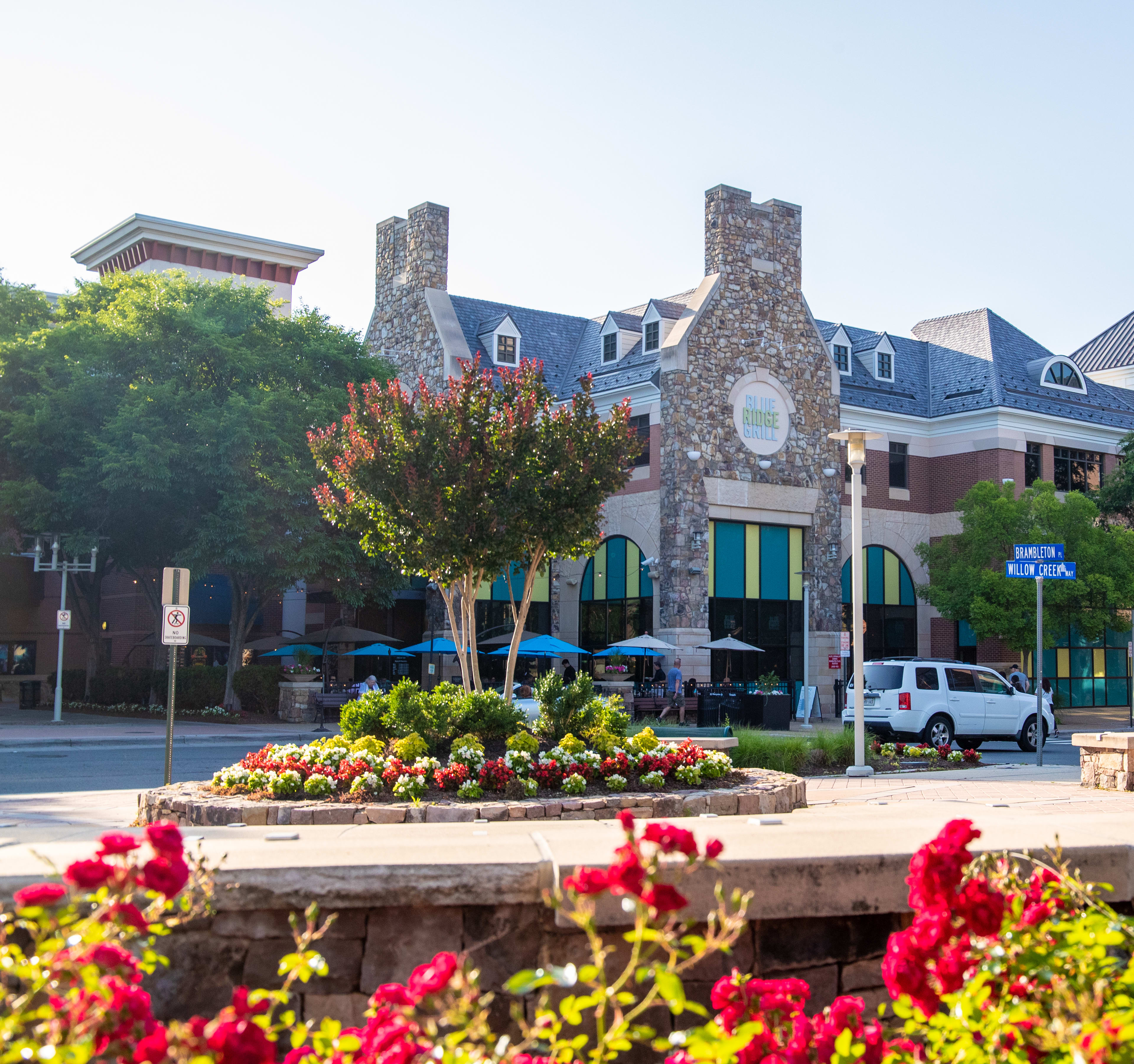 The Brambleton Town Center provides premier entertainment, shopping, and dining all conveniently within walking distance.