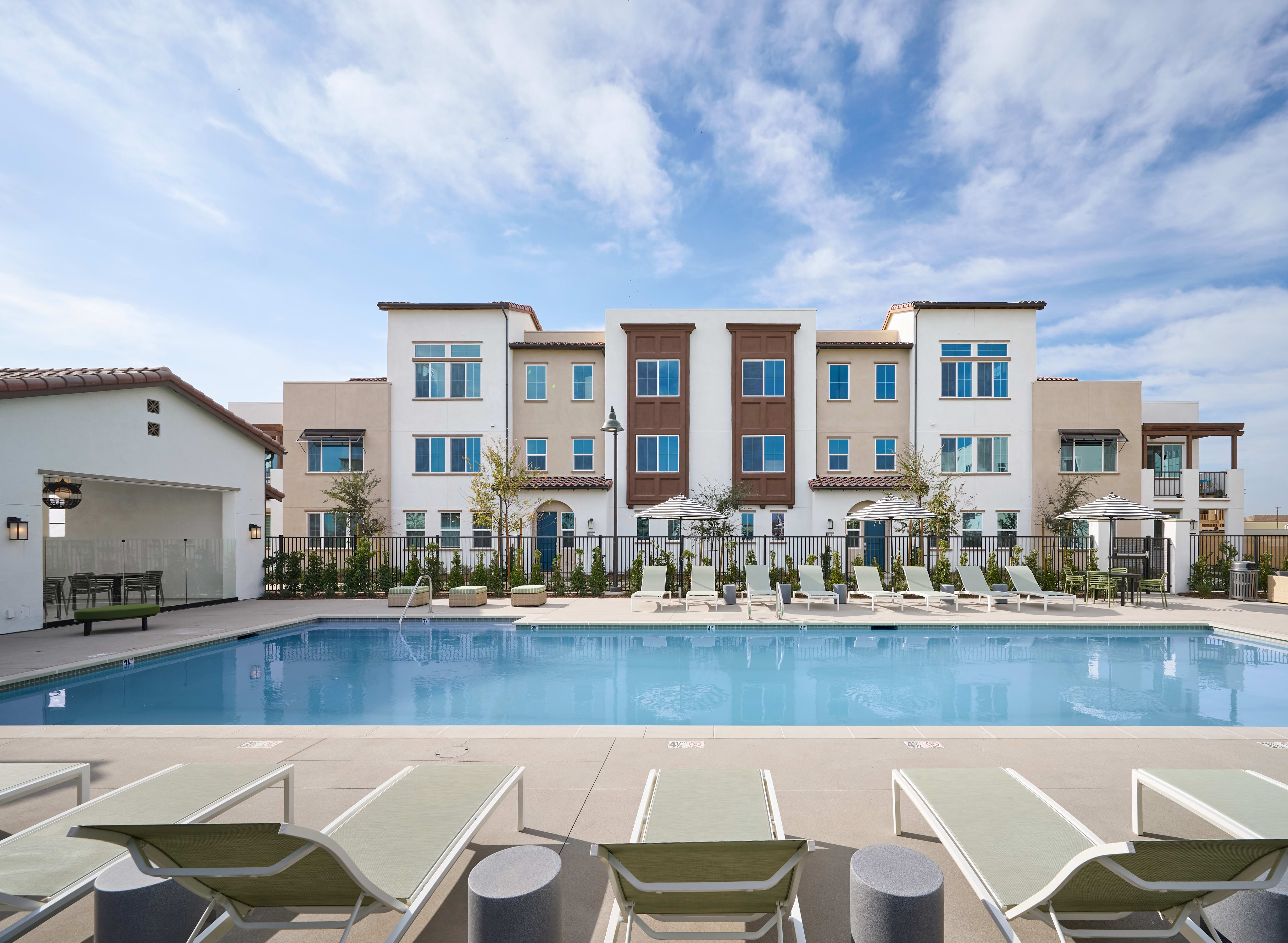 At the center of the twinning neighborhoods, take a dip in the pool or spa. 