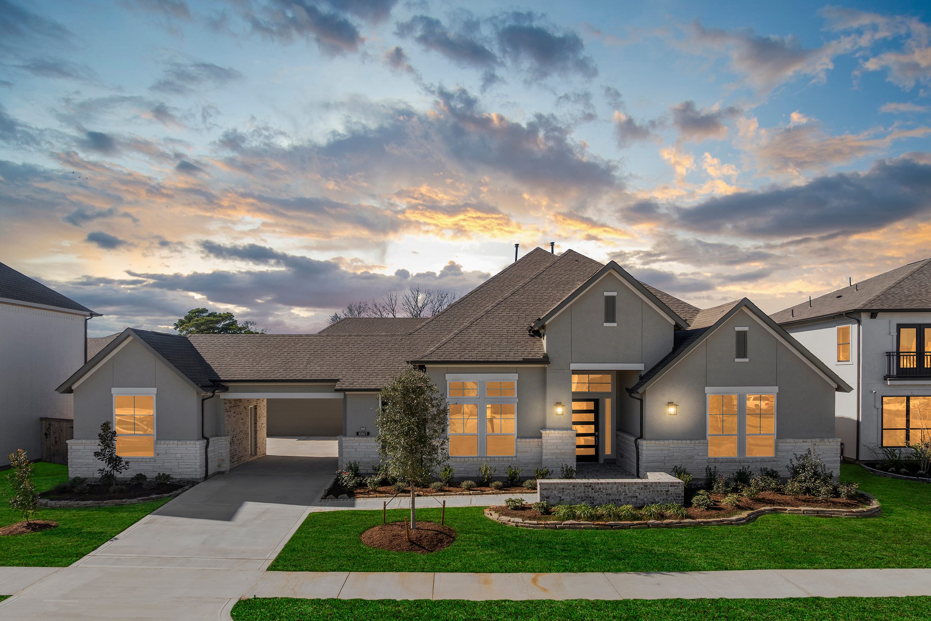 10827 Rosary Pea Lane