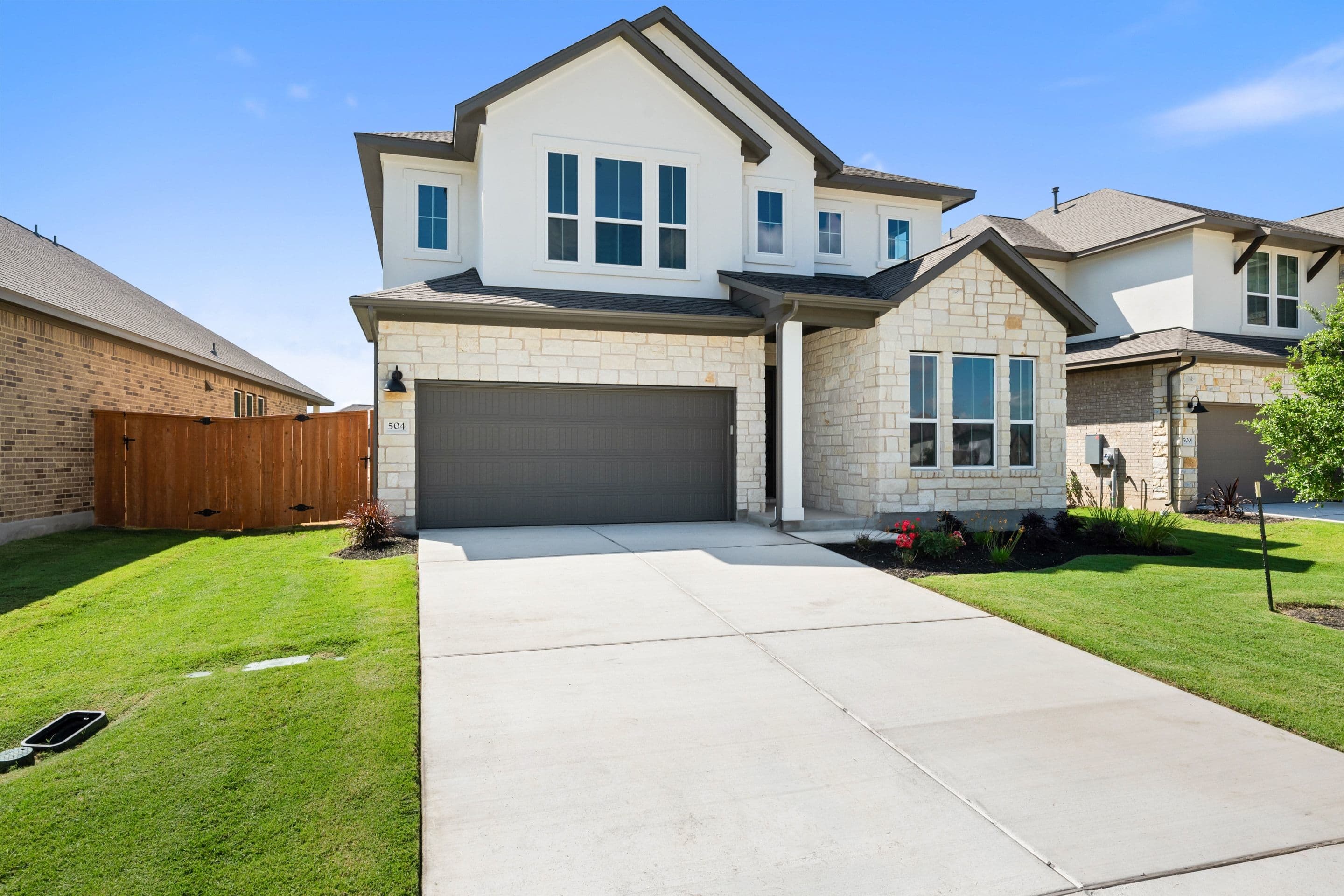 504 Lariat Loop - Rowan
