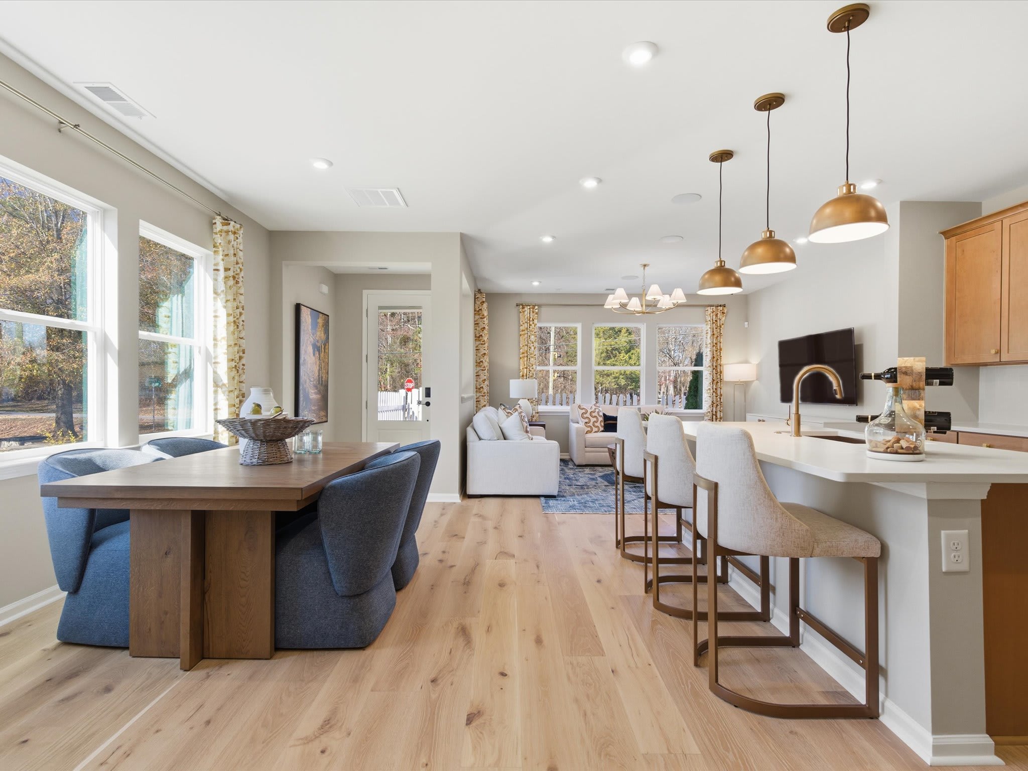 7211 Archimedes Lane