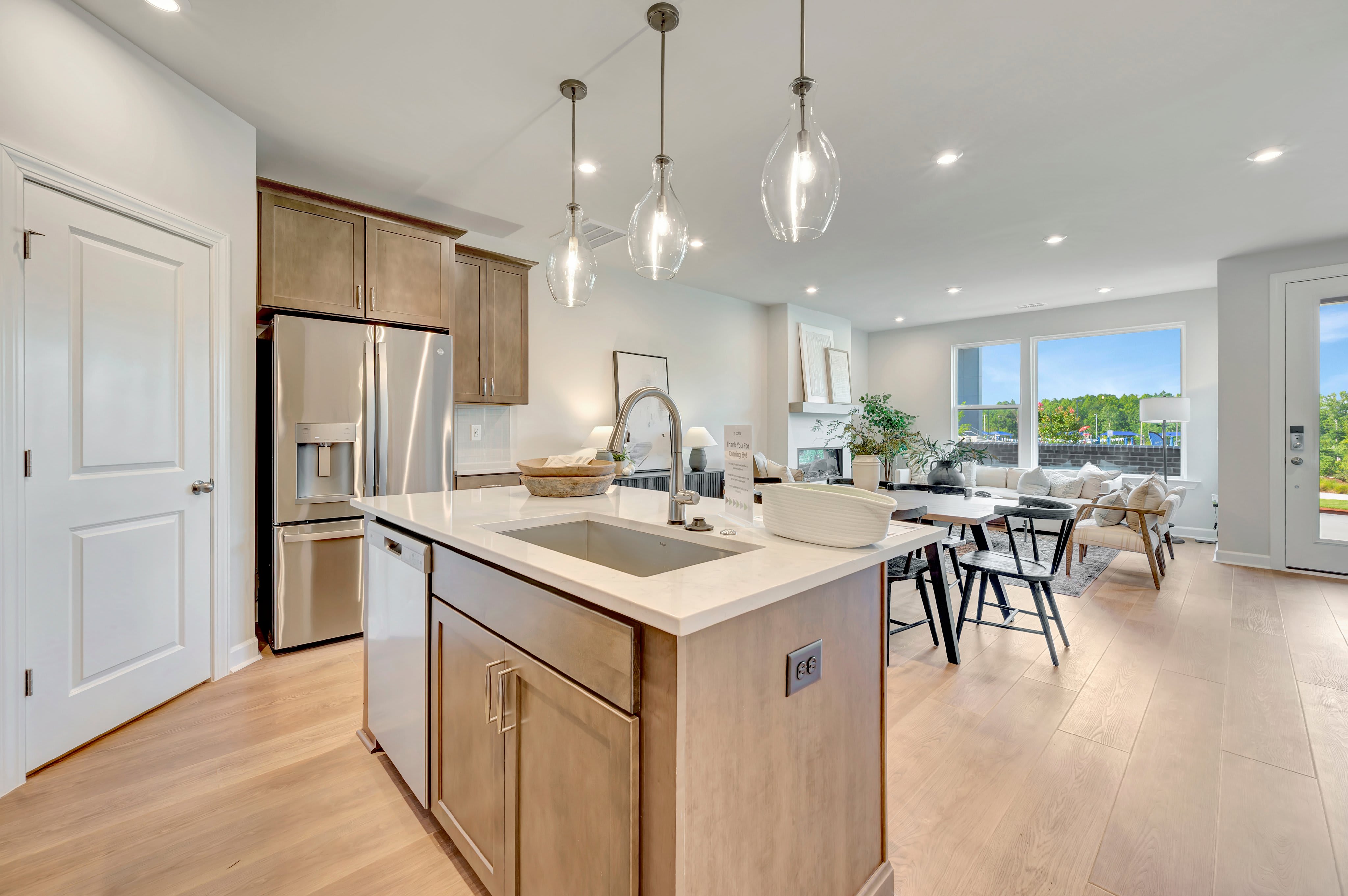 143 Parkland Dr
