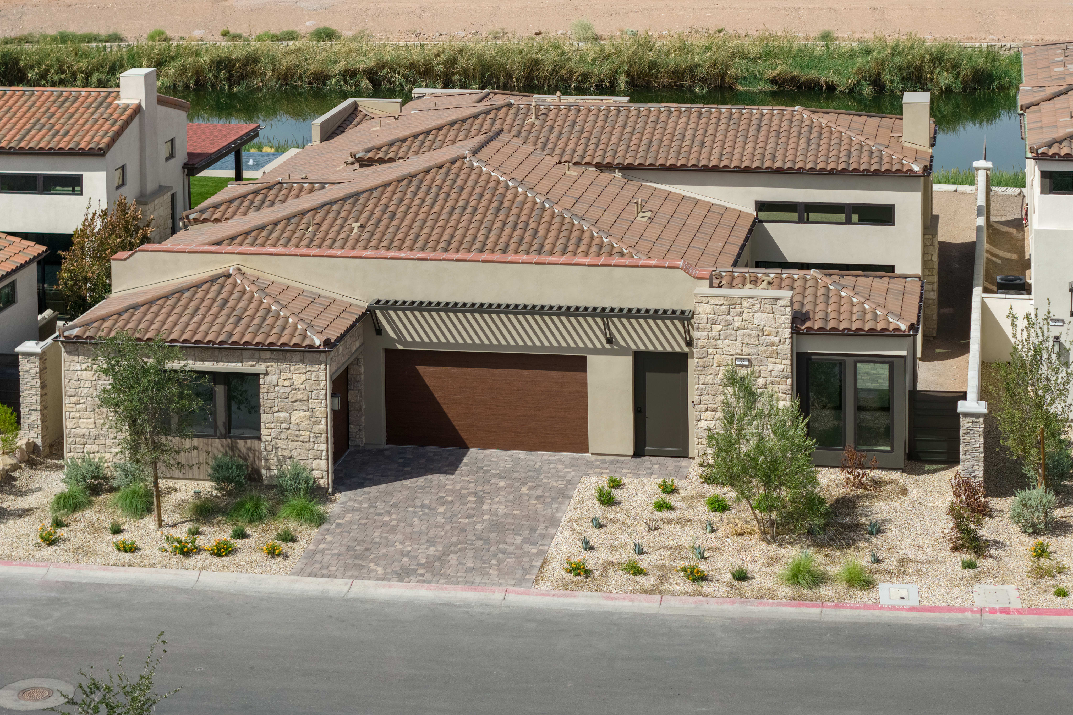 53 Bellissima Lago Court