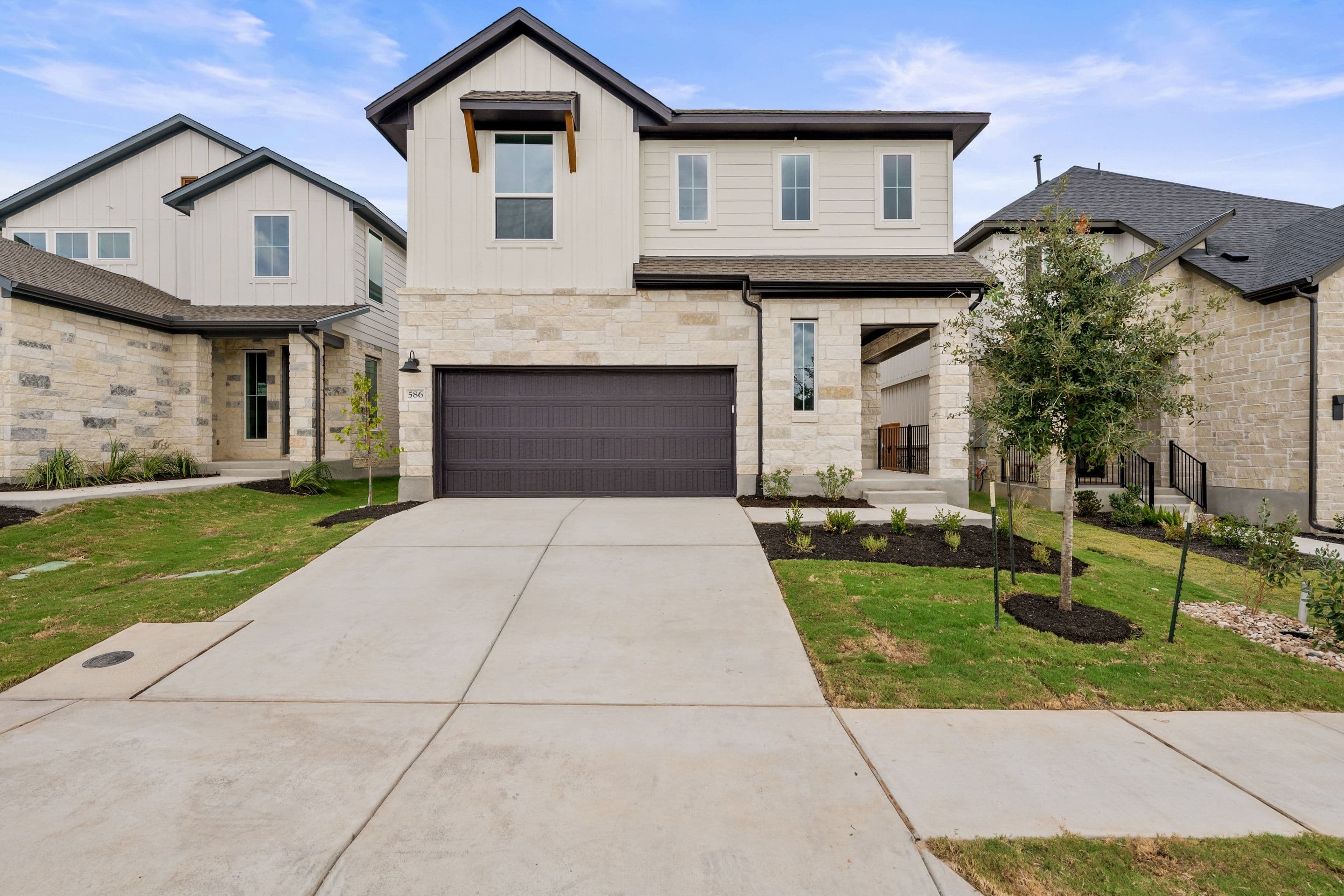 586 Darley Oak Drive