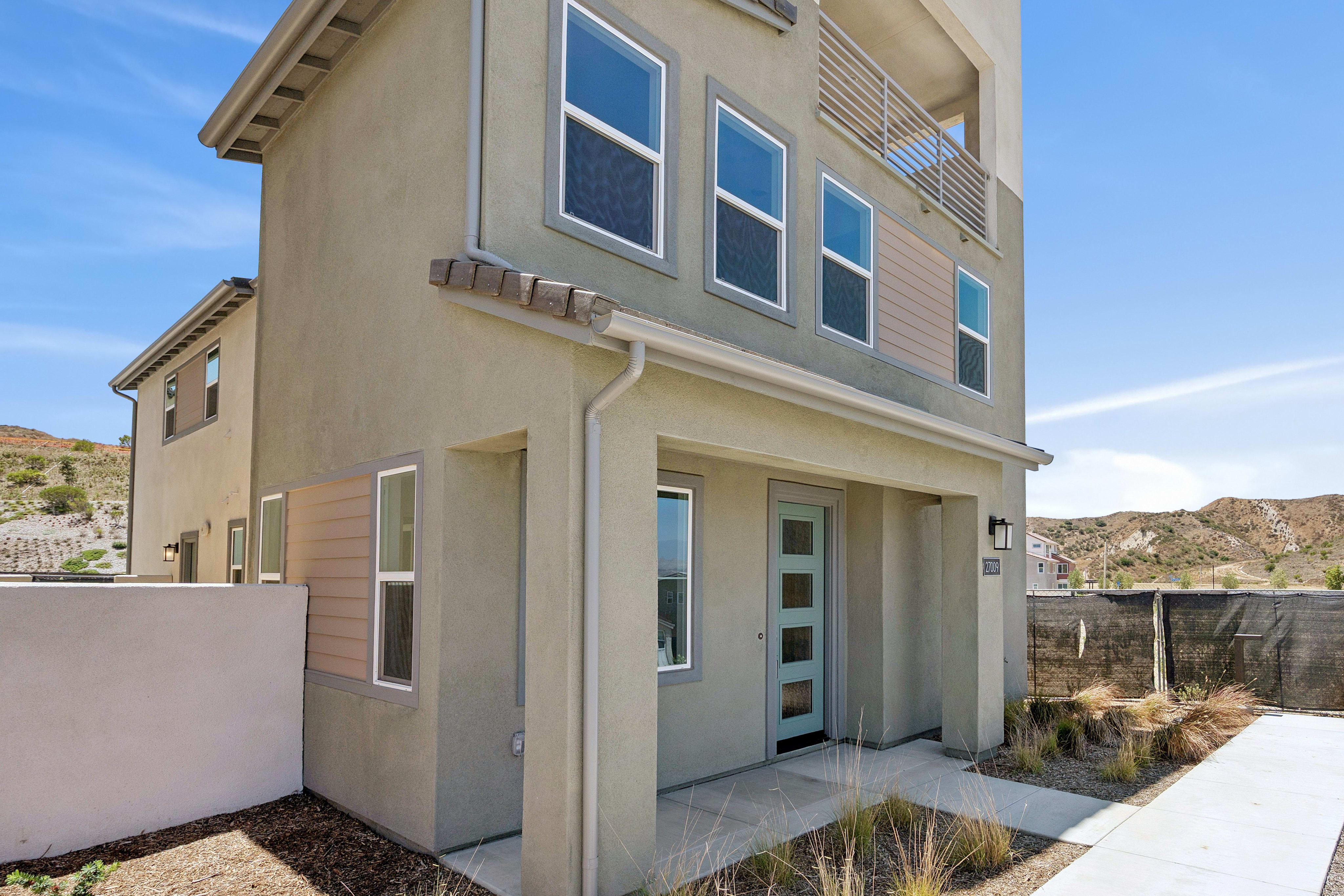 27009 Echo Mountain Way
