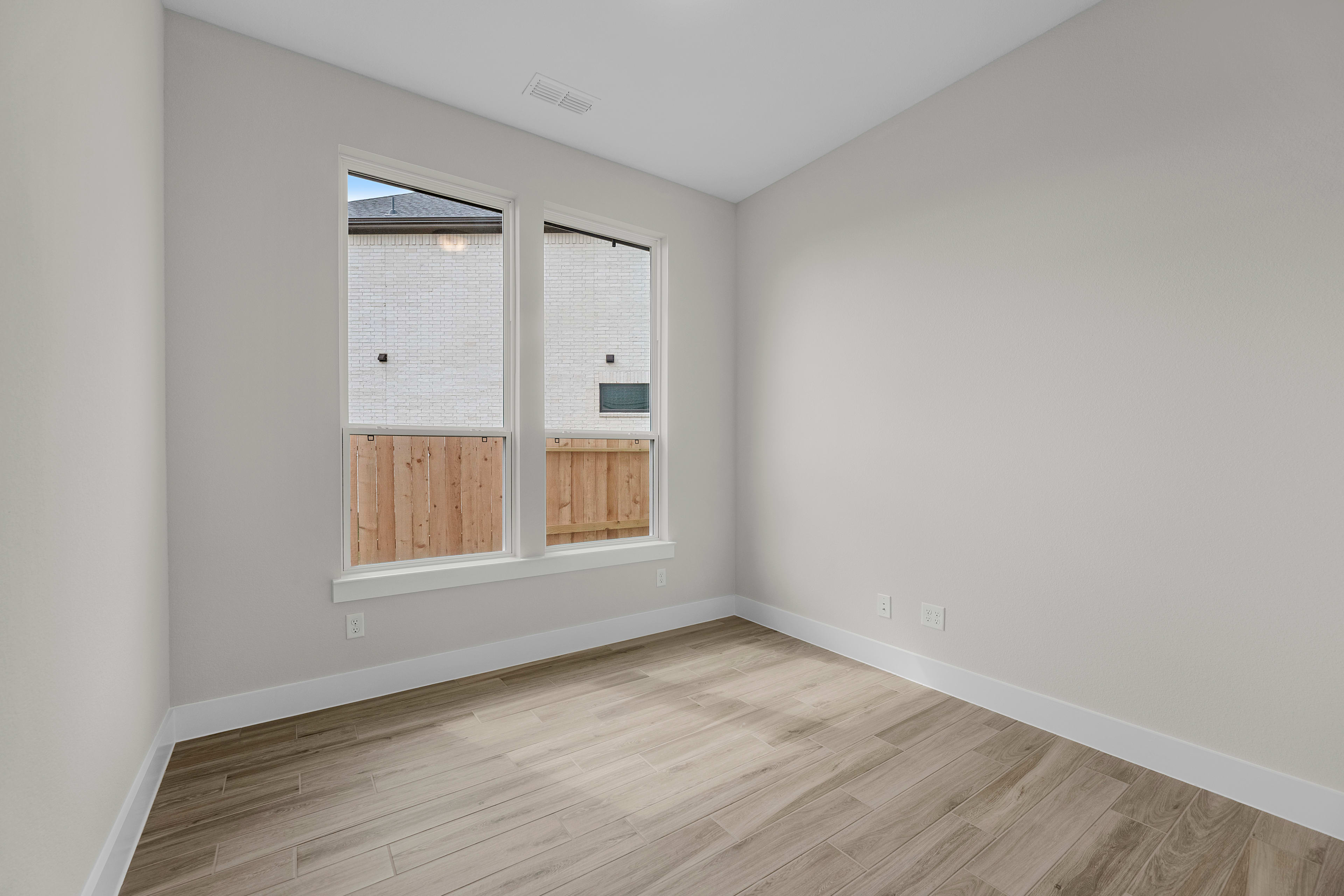 Home image 4