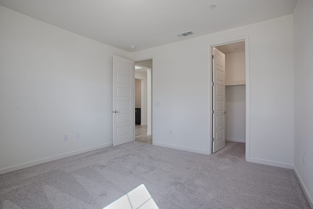 2567 Lavender Place home image 4