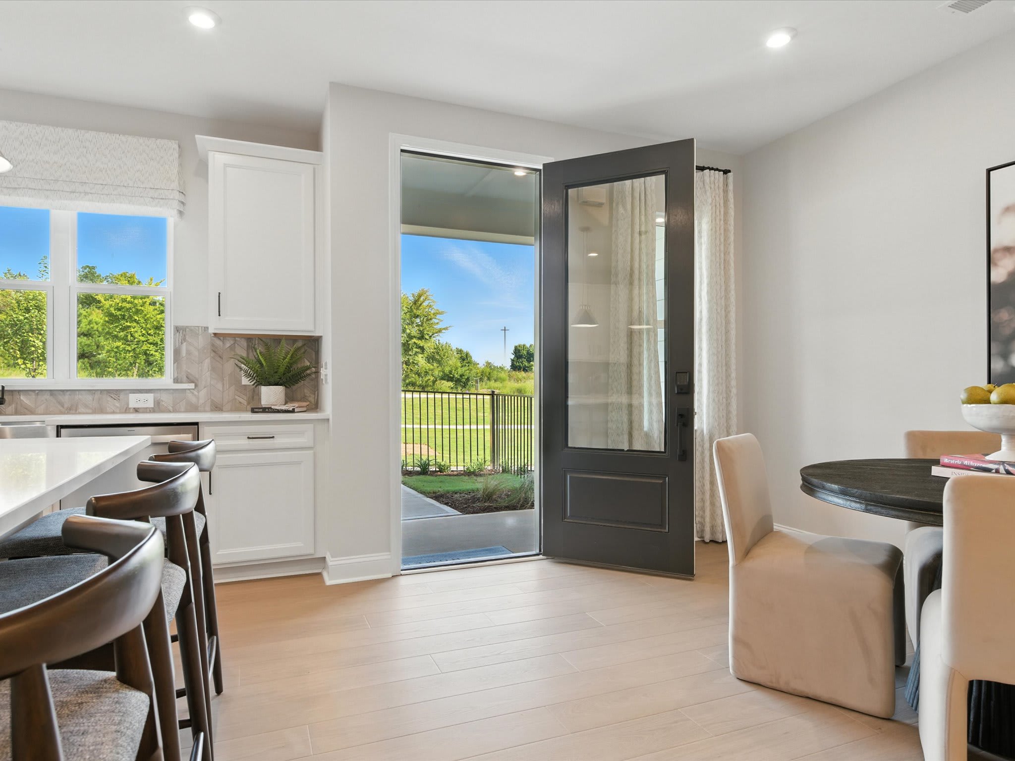 Home image 4