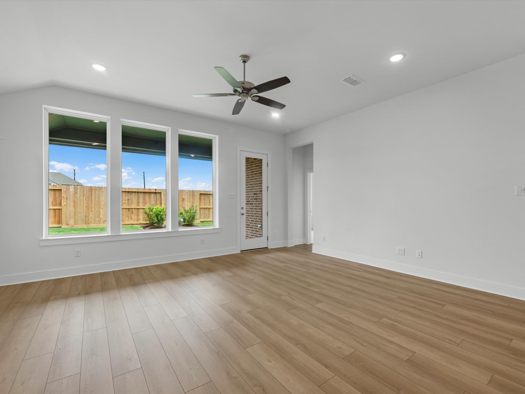 Home image 5