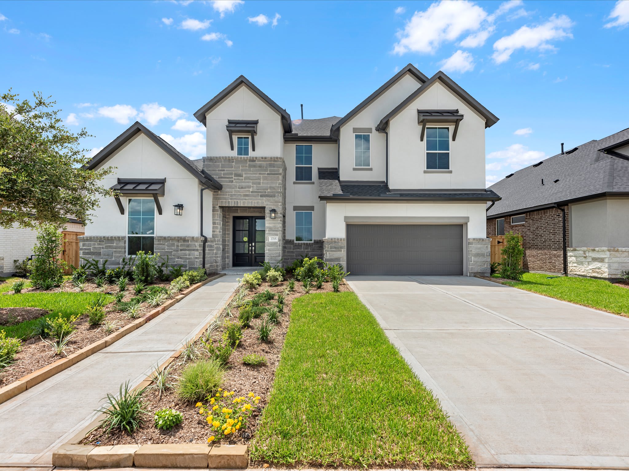 2715 Crown Ridge Drive home image 2