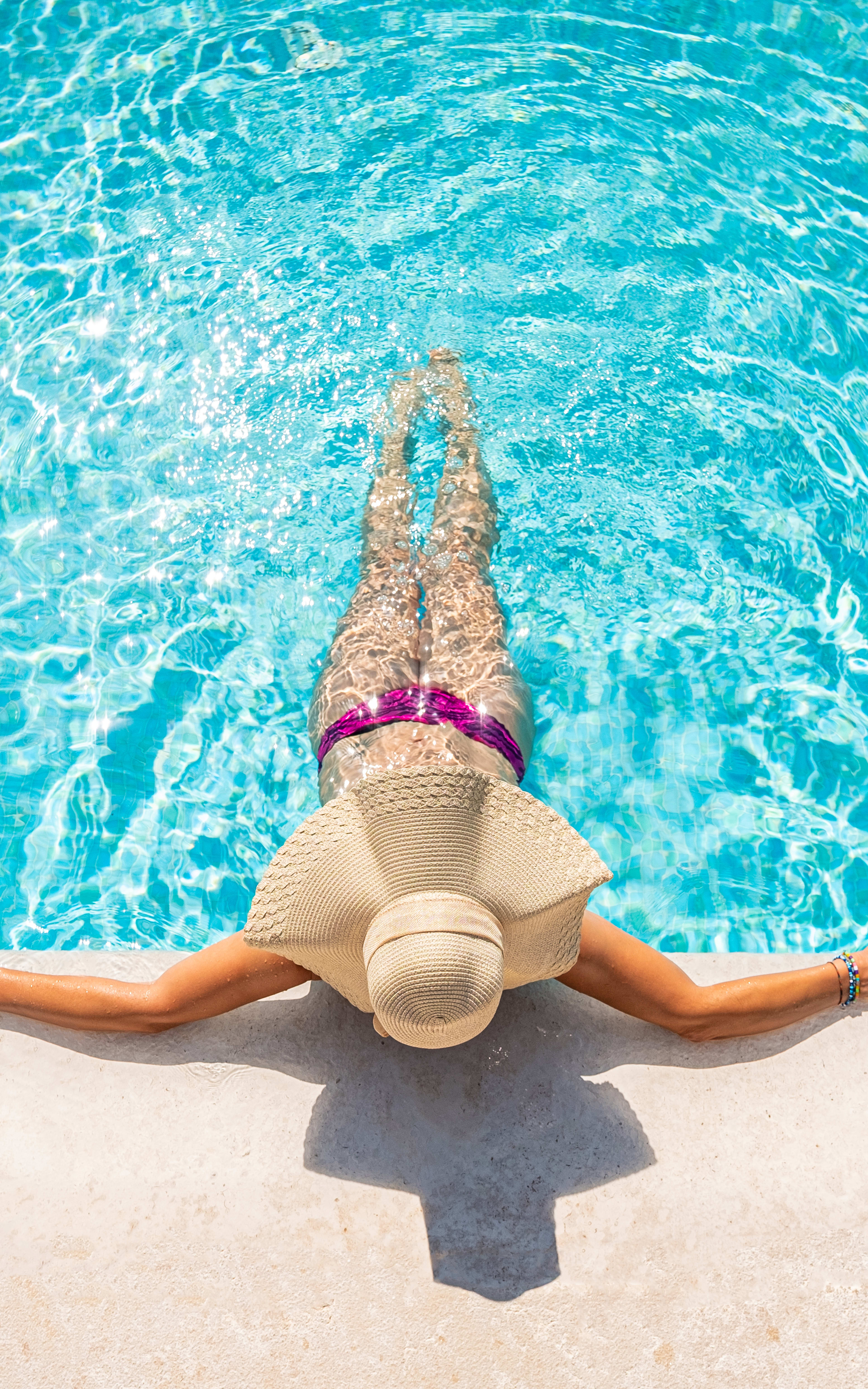 Resort-style amenities make it simple to move, play and unwind, with inviting spaces to swim, gather and recharge just steps from your door.