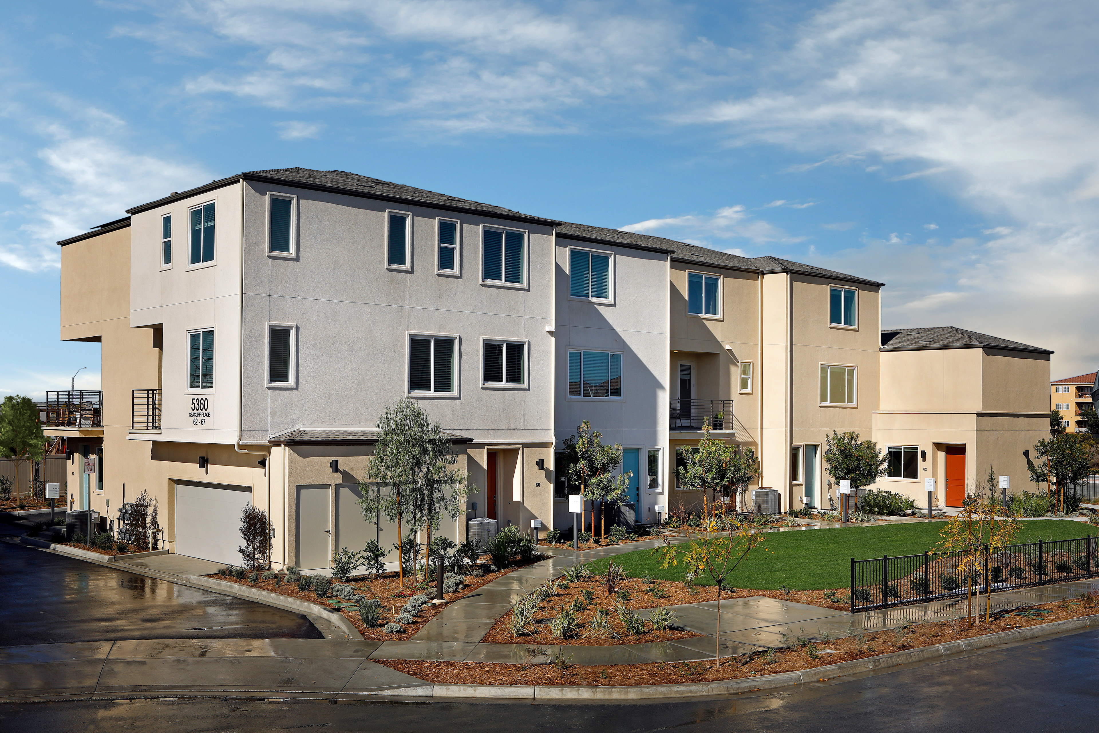 Interested in Living in Agualuna?