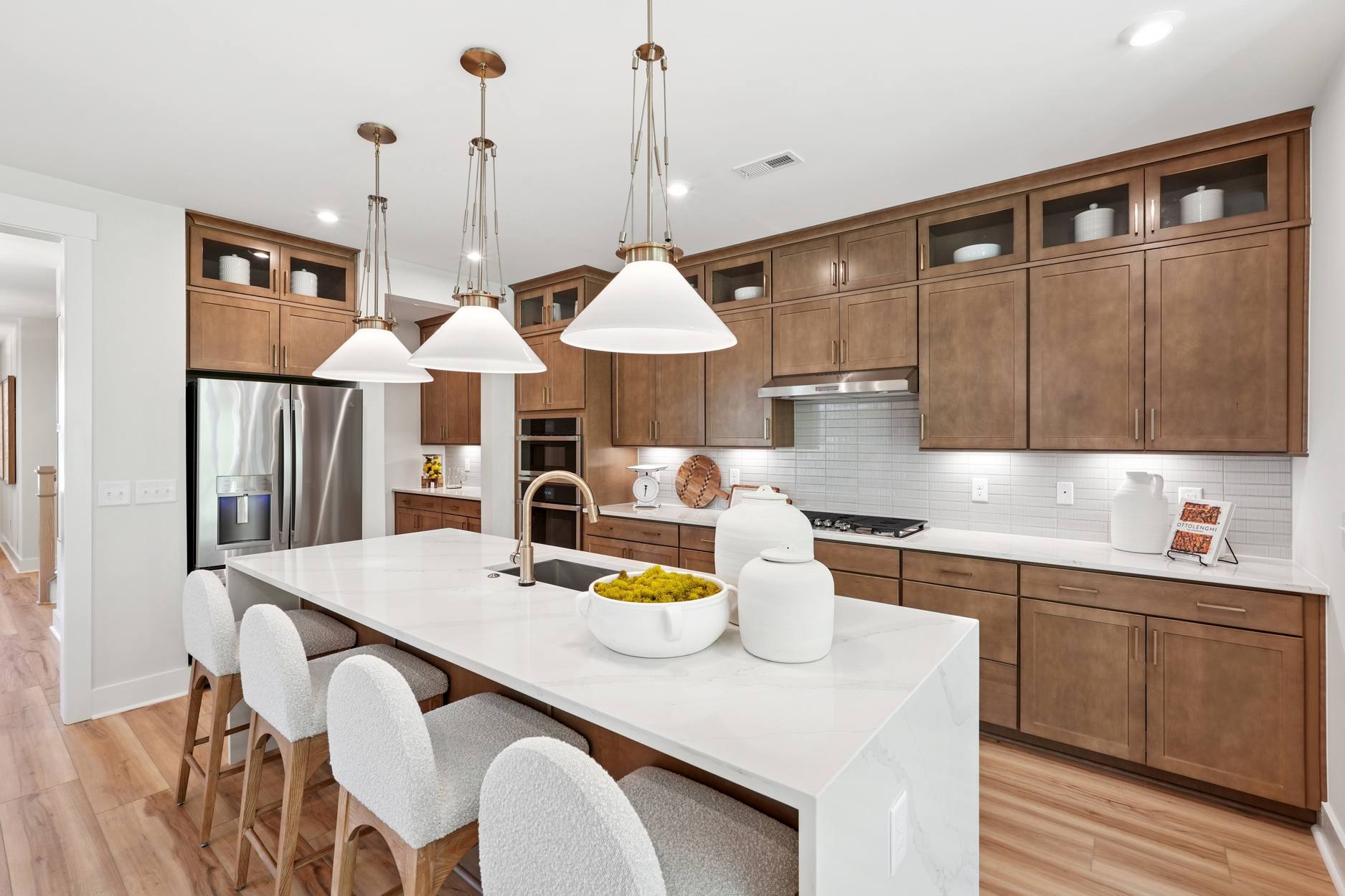 RECEIVE $25K OFF DESIGN STUDIO OPTIONS PLUS UP TO $10K IN TRI POINTE PAID CLOSING COSTS.*