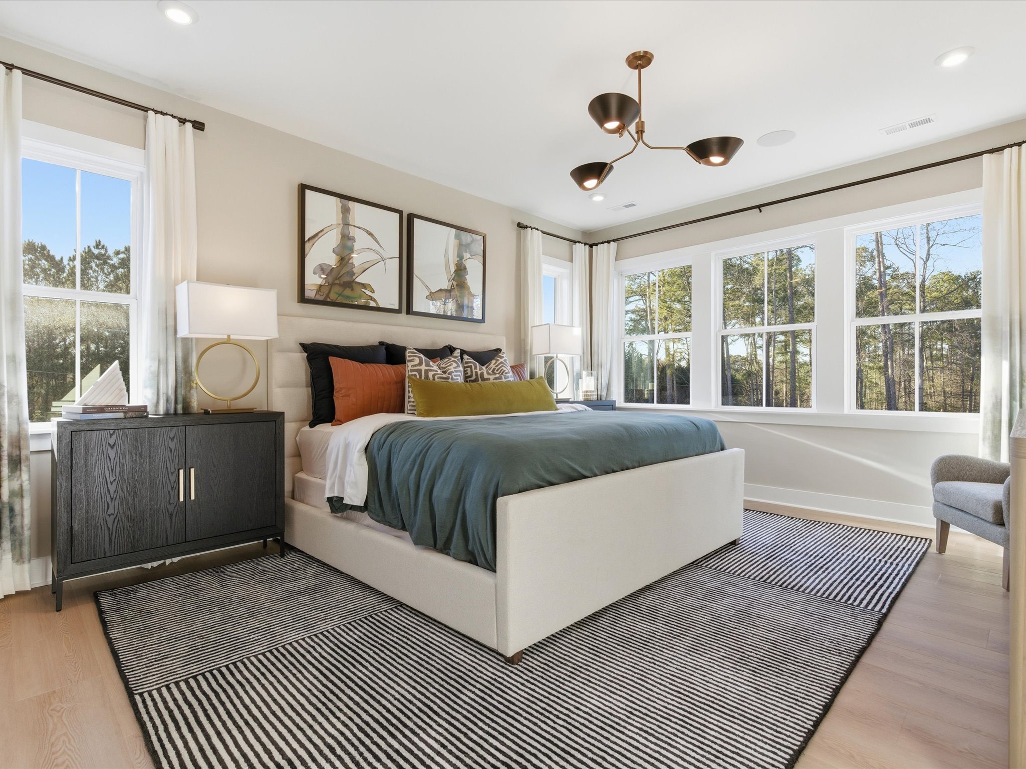 Move into More
Savings at Ascend