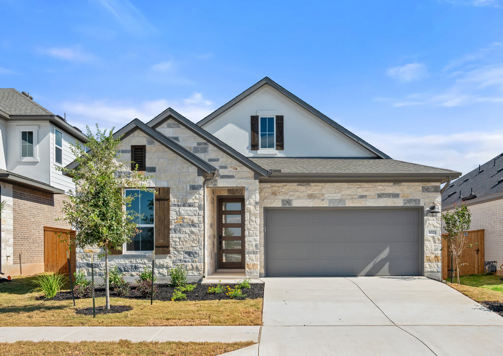 1023 North Roger Hanks Parkway