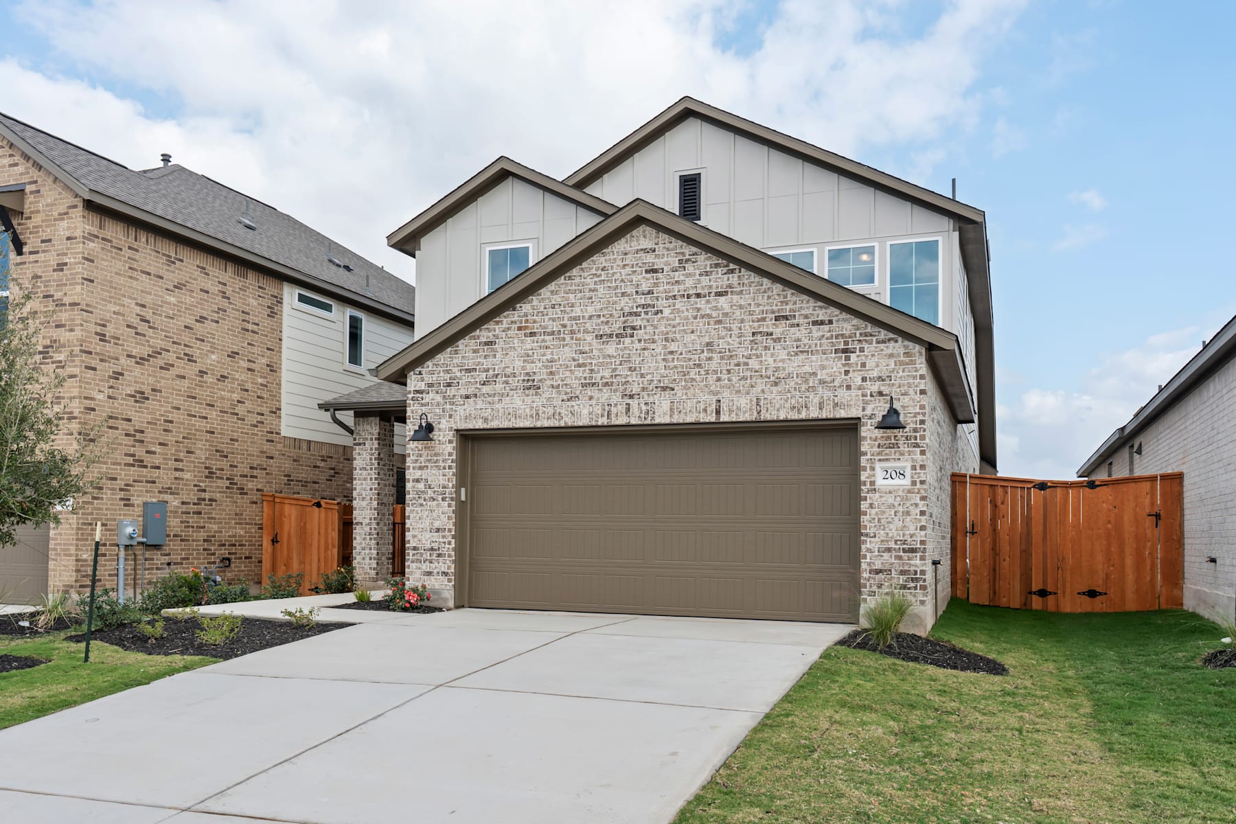 208 High Valley Drive