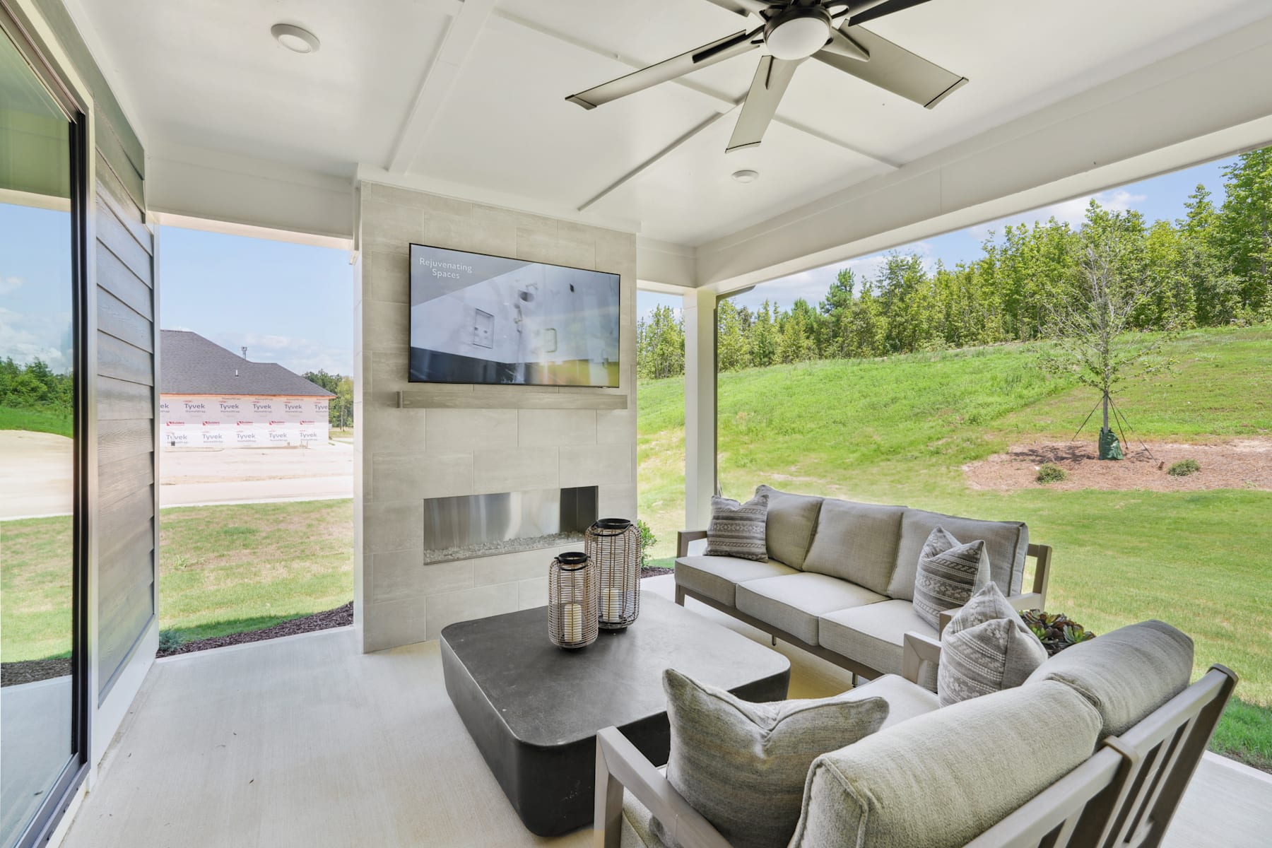 Altis at Serenity, located in the award-winning planned community, Serenity, evokes a sense of tranquility and belonging with its vibrant landscaping and residential charm.