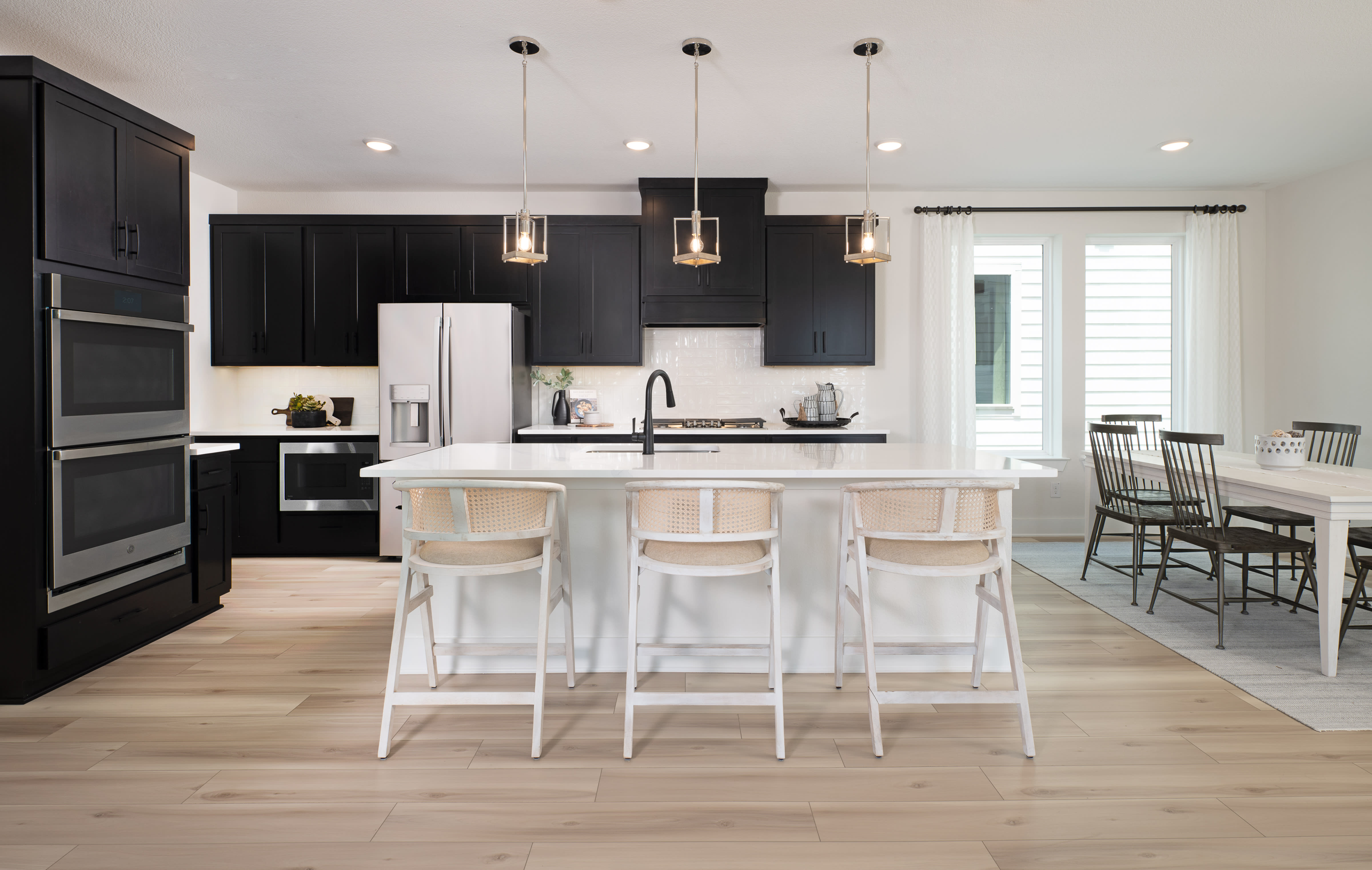 Victoria at 3608 Outpost Trail, McKinney, Texas: photo 2