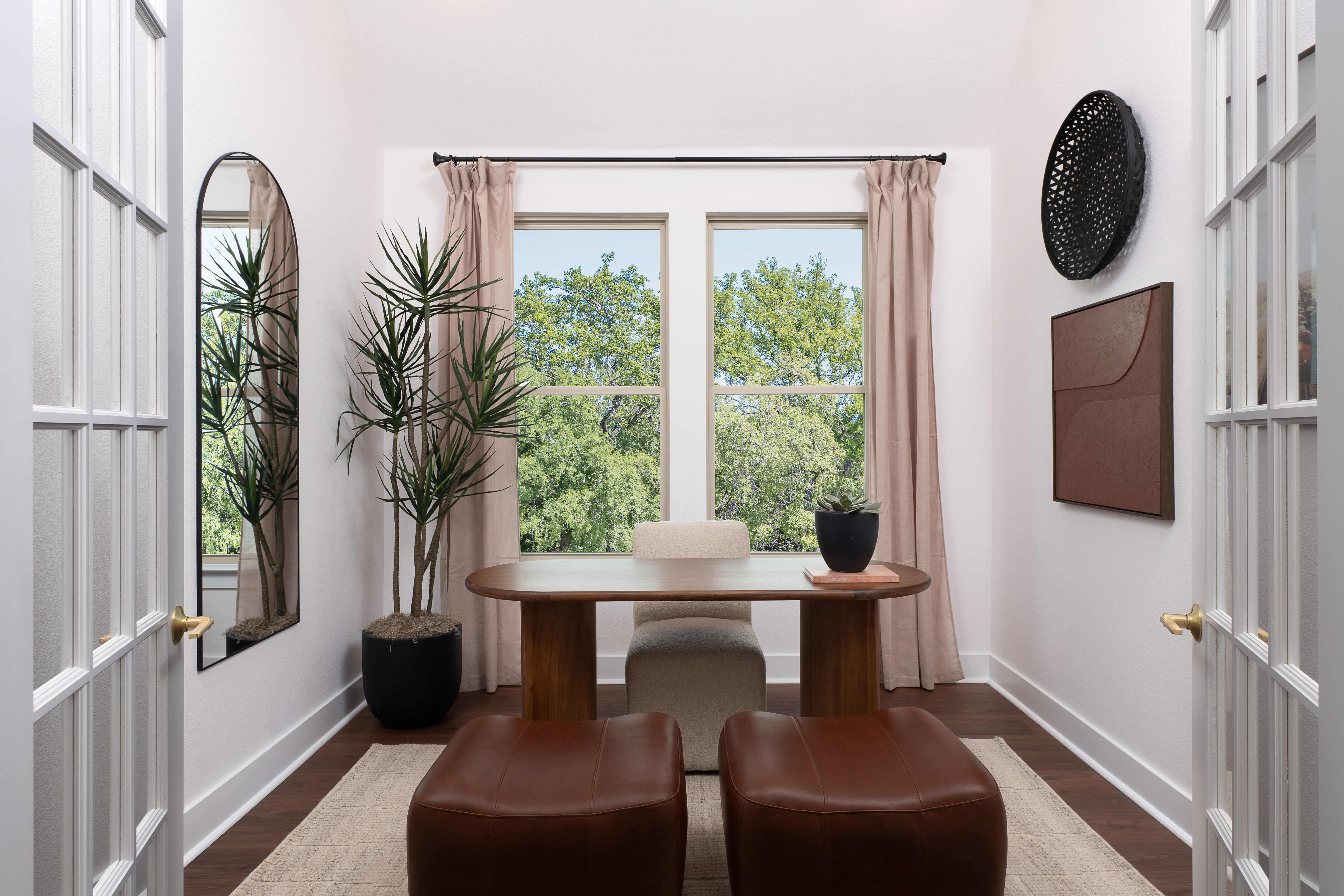 Savannah at 300 Benedetta Lane, Fort Worth, Texas: photo 3
