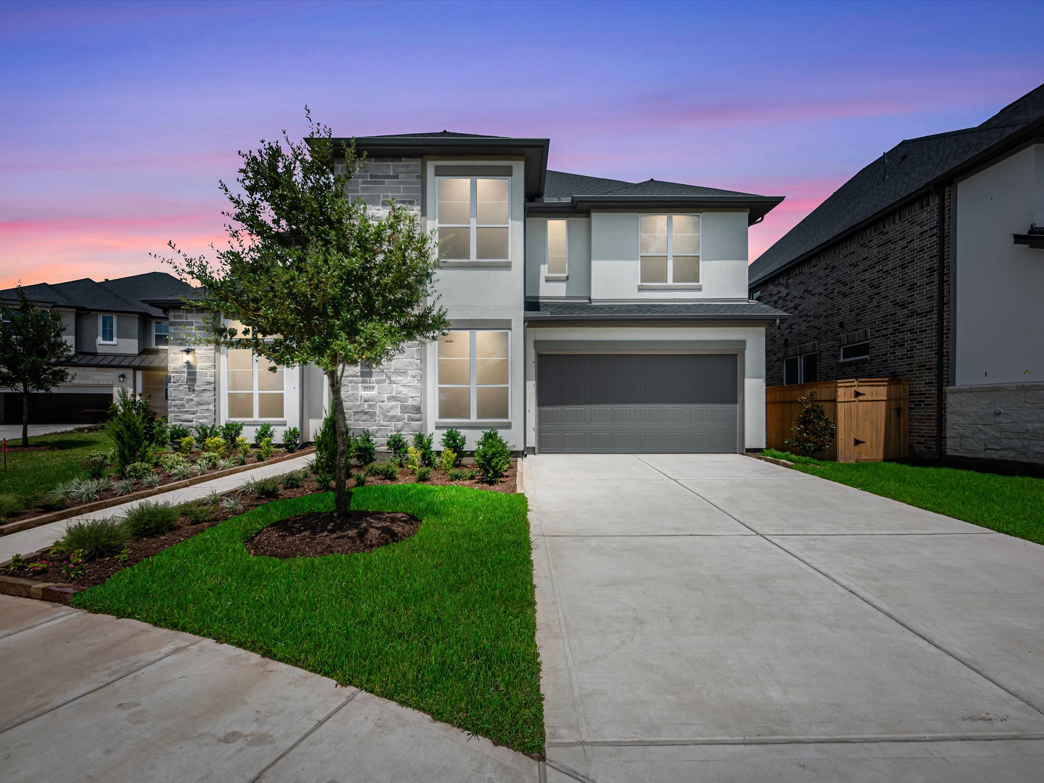 2722 Crown Ridge Drive exterior
