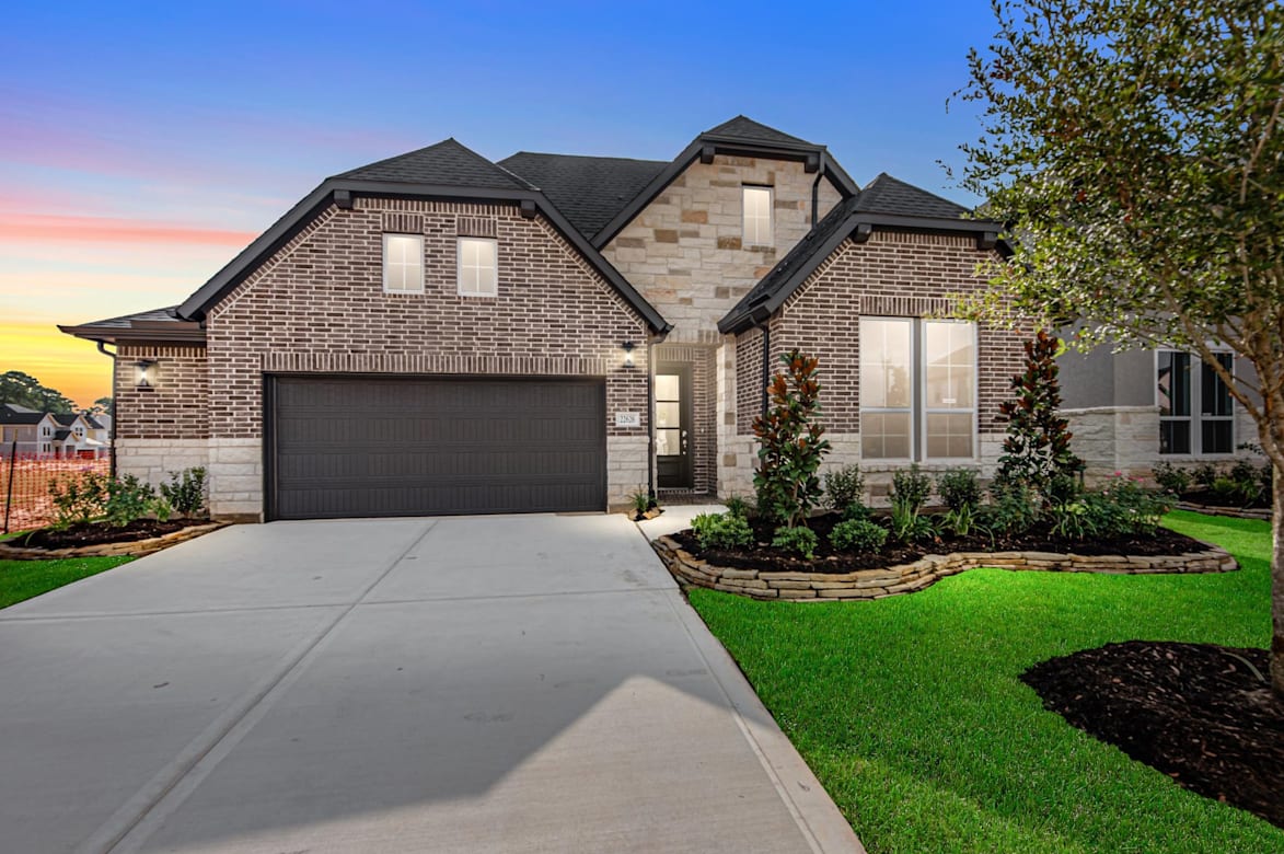 Oakhill Reserve 50’ by Tri Pointe Homes — photograph published by the builder