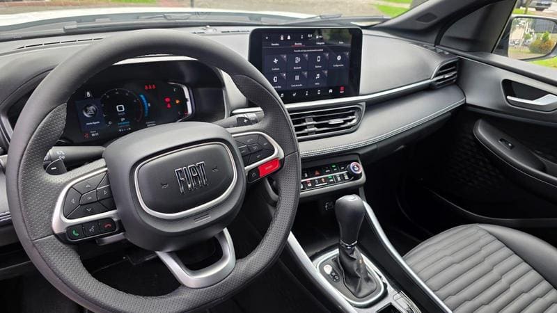 FIAT FASTBACK IMPETUS TURBO 200 FLEX AT 4P 2025 — foto 8
