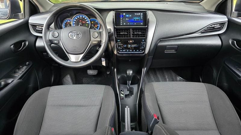 TOYOTA YARIS SEDAN 1.5 XL 2024 — foto 6