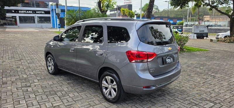 CHEVROLET SPIN 1.8L MT PREMIER 2023 — foto 3